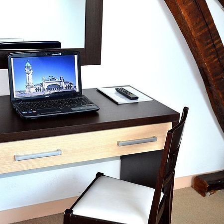 Hotel Les Benedictins Лимож Екстериор снимка