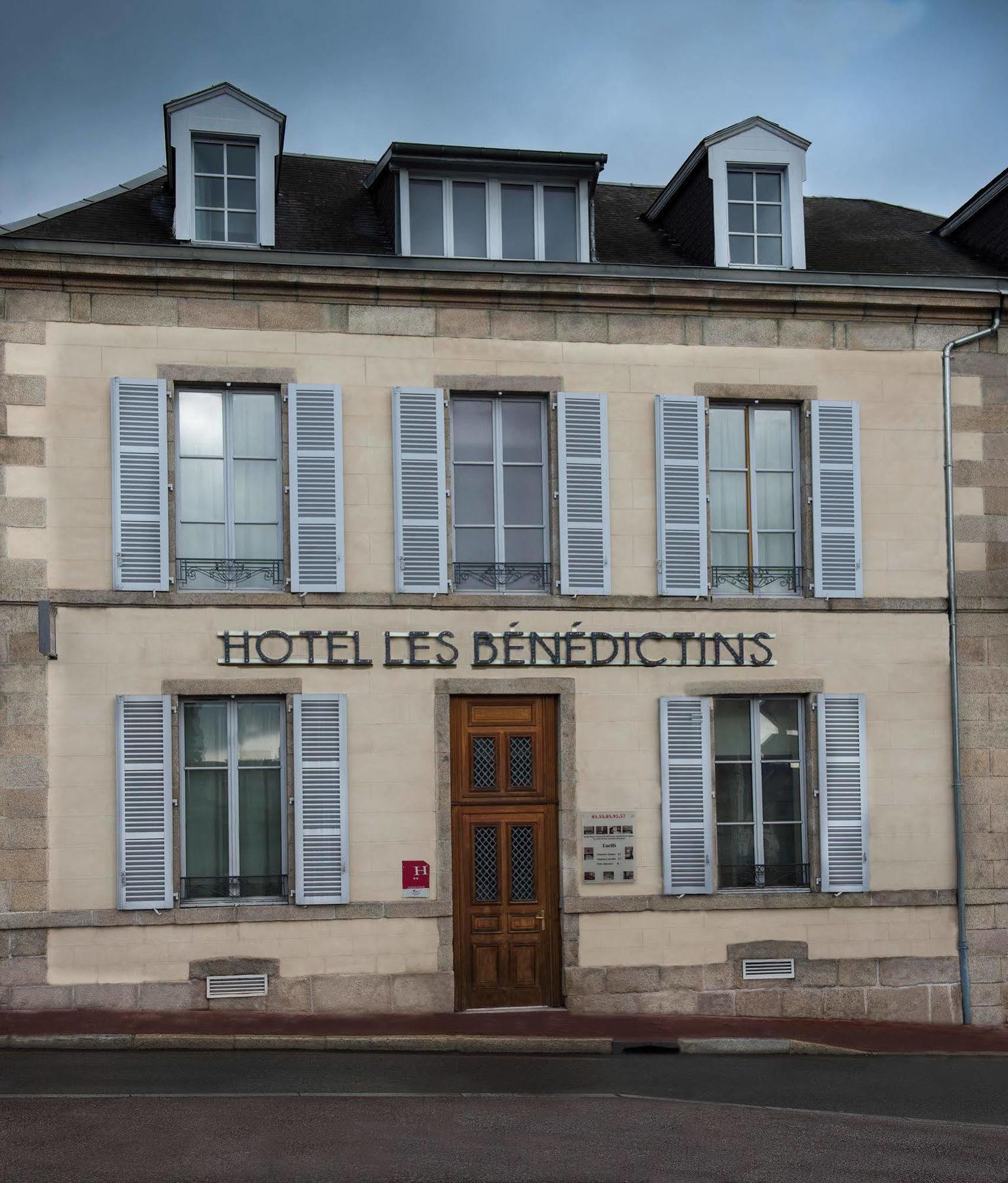 Hotel Les Benedictins Лимож Екстериор снимка